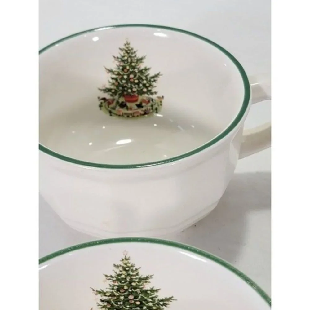 Pfaltzgraff‎ Heritage Christmas Tree Set of 4 Coffee Tea Cups